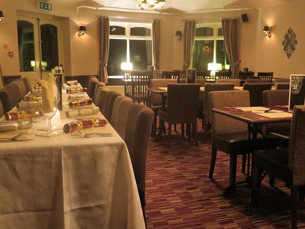Hotel The Red Lion York Esterno foto